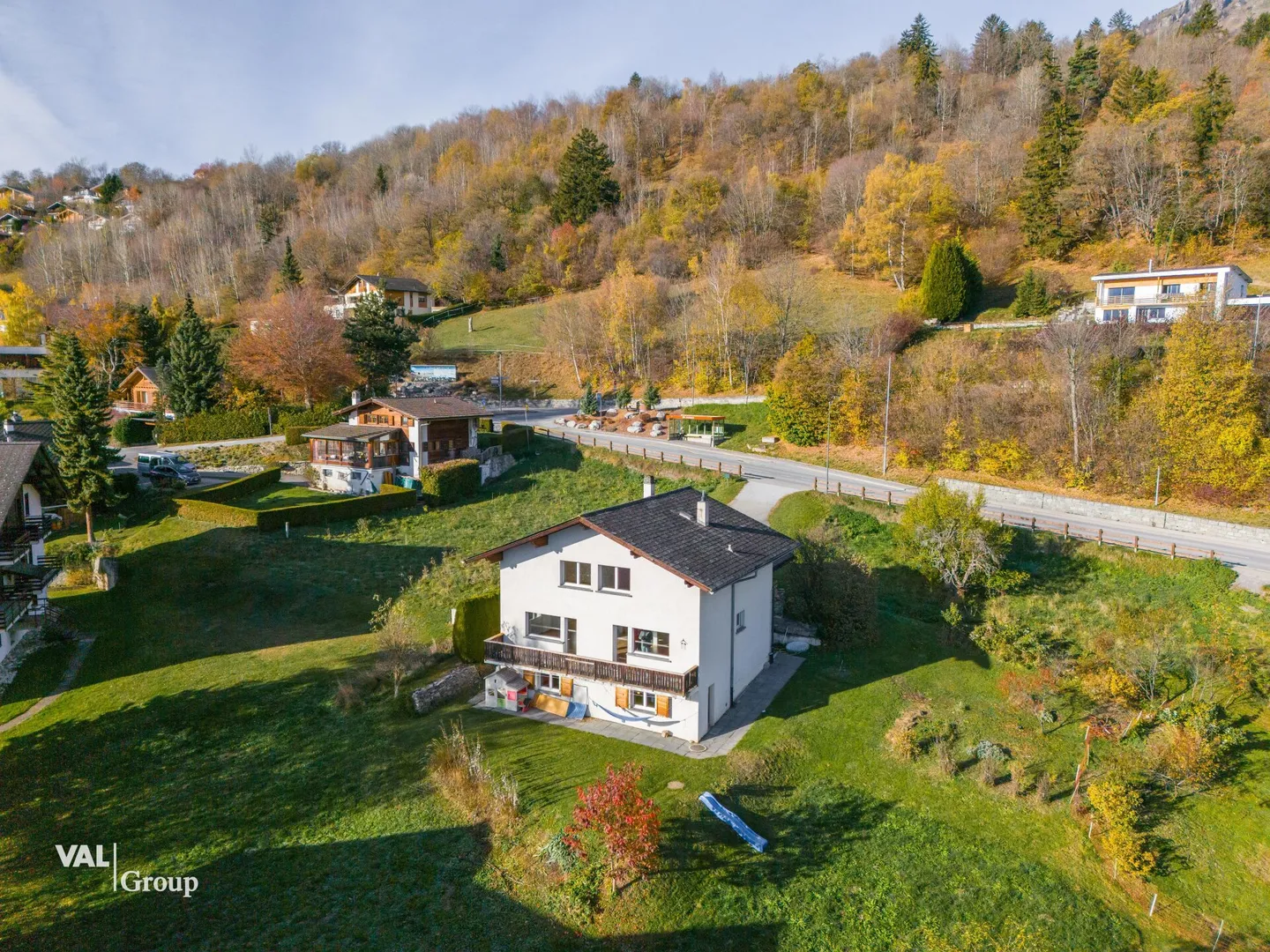 Villa Charmante Rénovée avec Vue Époustouflante - Vente en tant que Résidence Secondaire Possible - Photo 17 sur 17