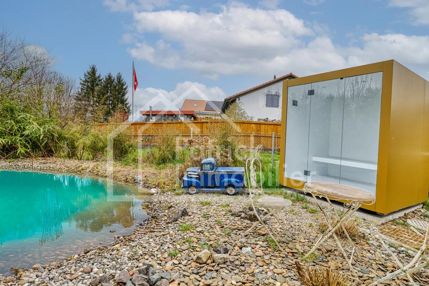 Exceptional contemporary villa with pool and spa just steps from the lake - Photo 19 of 20