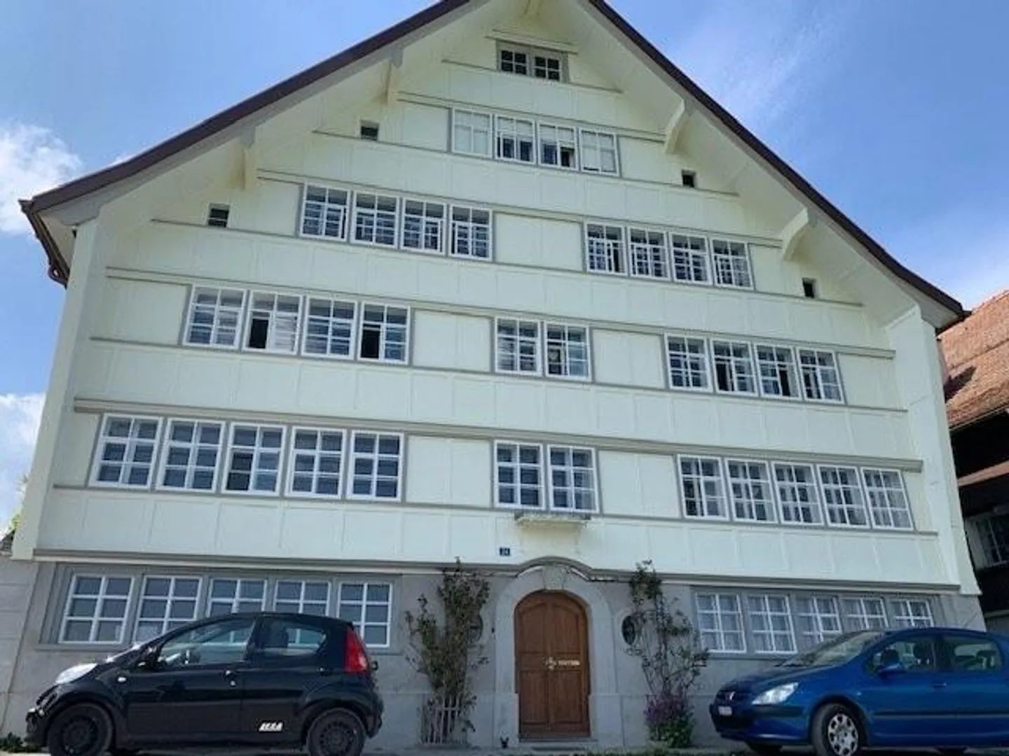 Charmante 9.5 Zimmer-Wohnung - Foto 1 von 11