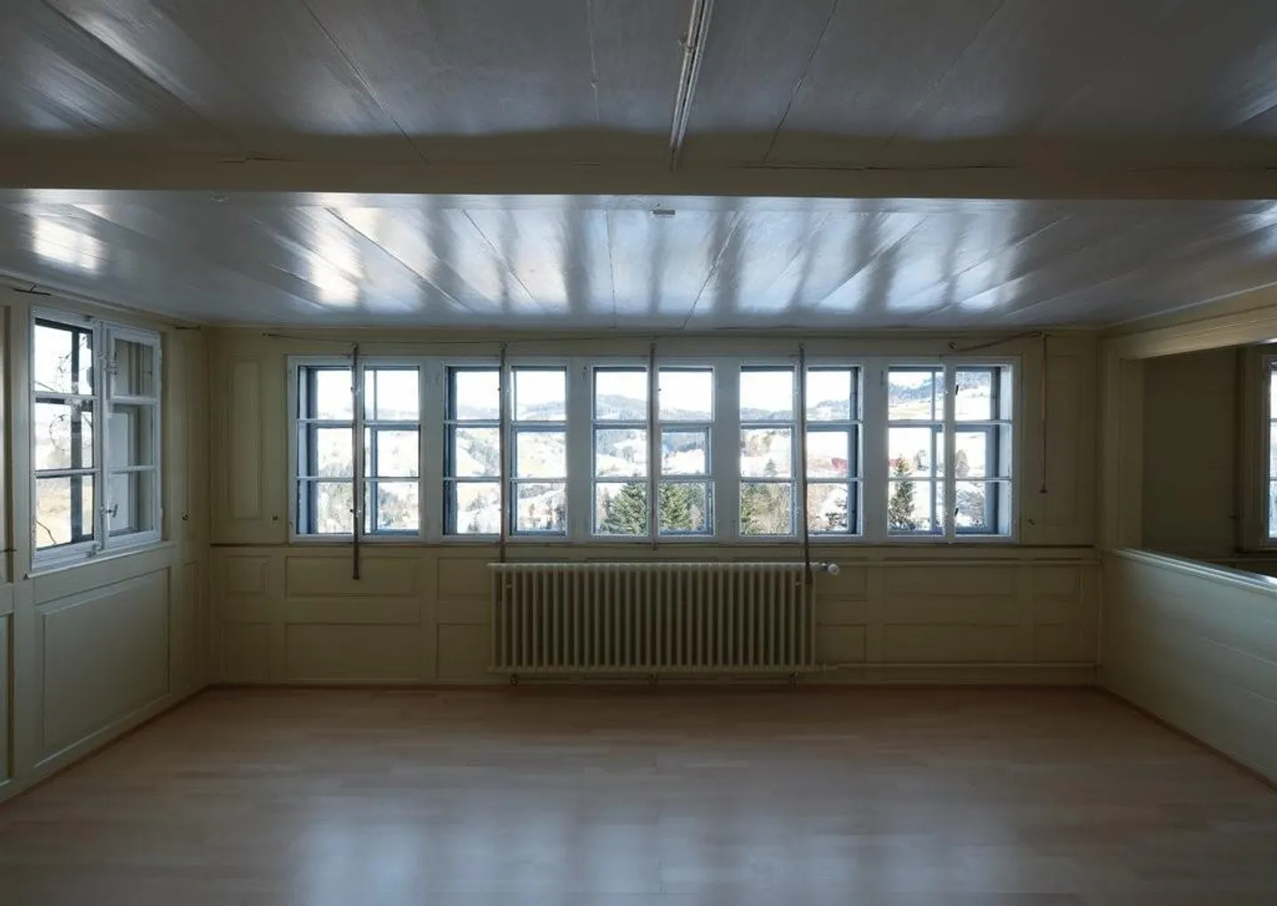 Charmante 9.5 Zimmer-Wohnung - Foto 6 von 11