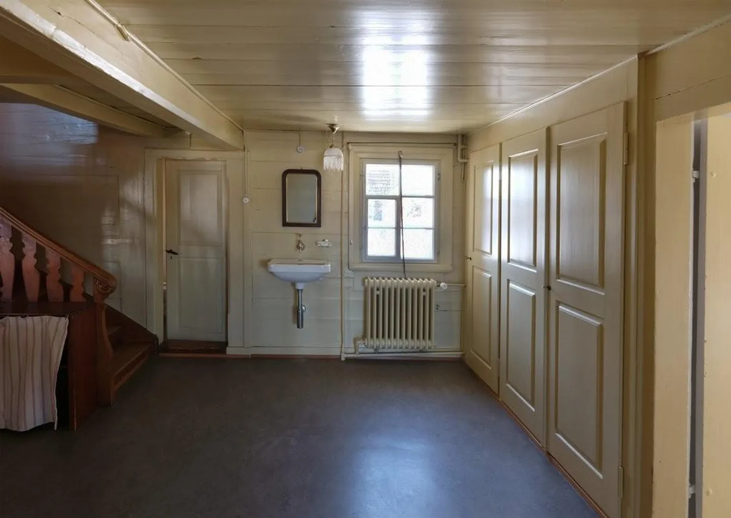 Charmante 9.5 Zimmer-Wohnung - Foto 7 von 11