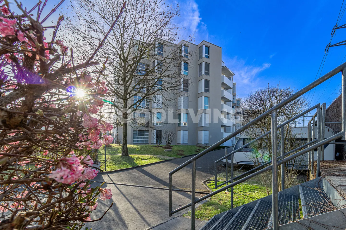 Attique avec Grande Terrasse - Photo 2 sur 13