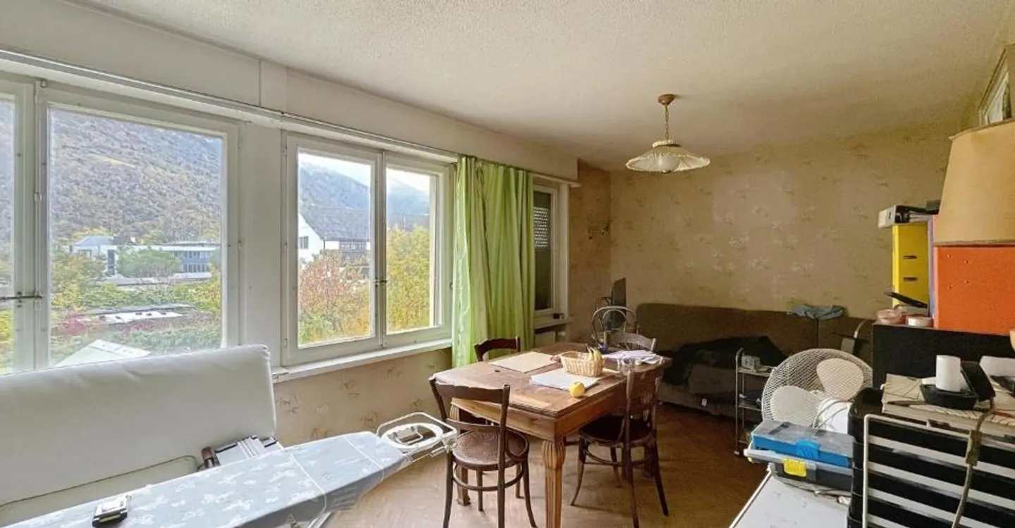 3 1/2-Zimmer-Wohnung zur Renovierung in Sierre - Foto 3 von 9