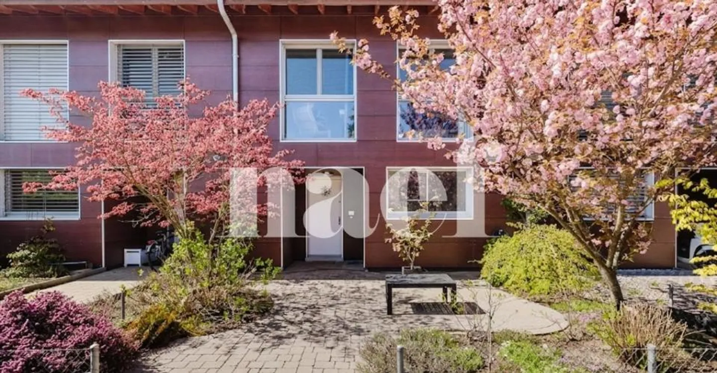 Charmante Doppelhaushälfte 230 m² Nutzfläche plus Garten, Terrasse und Doppelgarage in Vernier - Foto 1 von 13