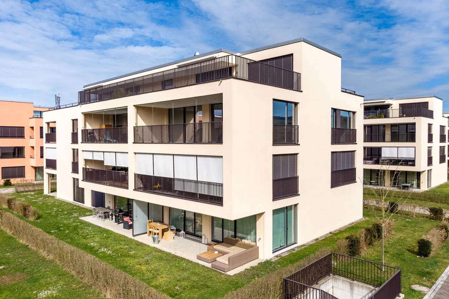 Great single apartment in a quiet location - Photo 3 of 13