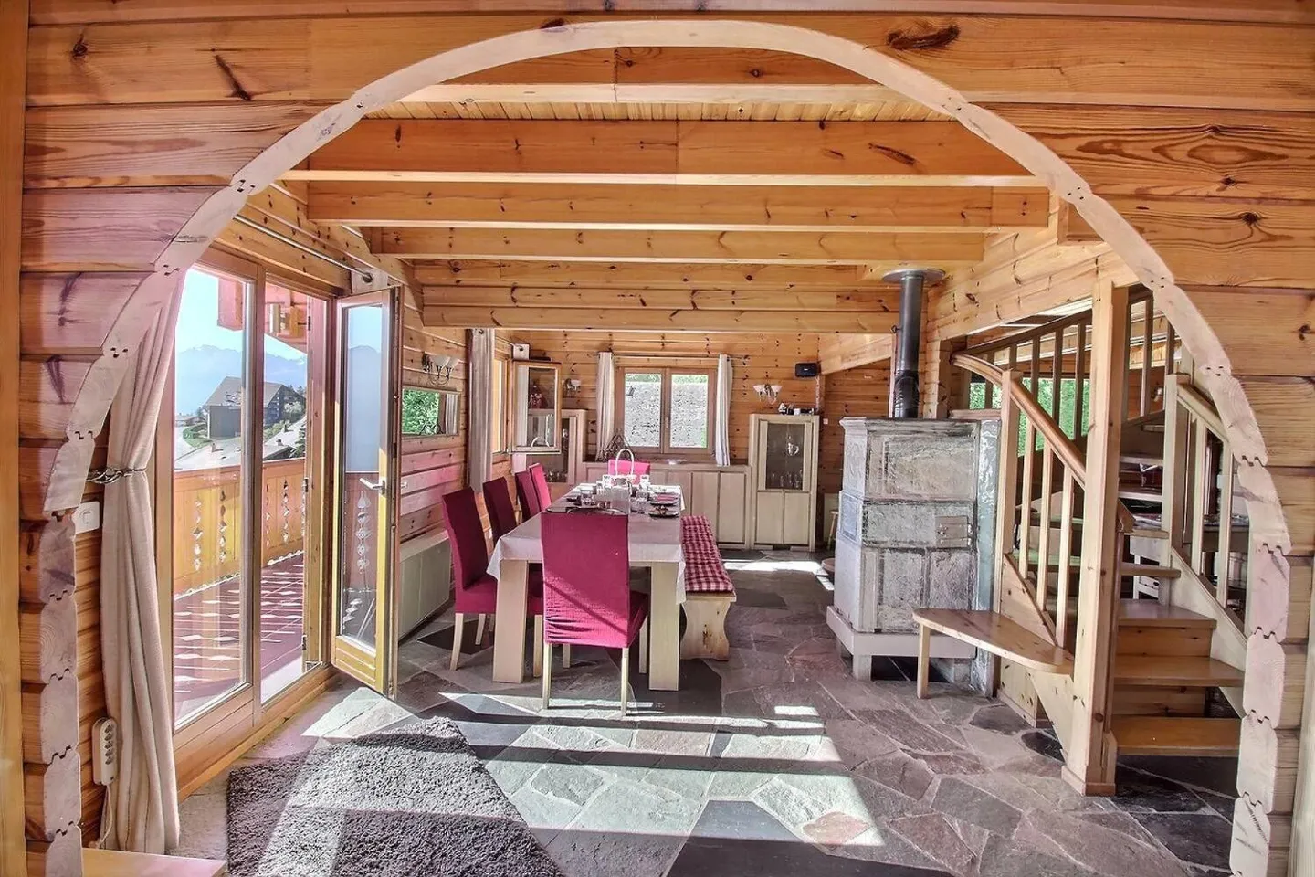 Chalet 7 Rooms in Anzère for Weekly Rental - Photo 2 of 13