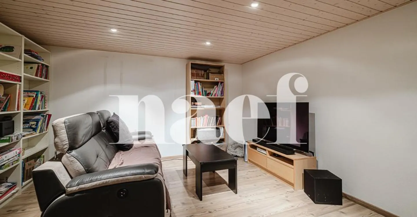 Charmante Doppelhaushälfte 230 m² Nutzfläche plus Garten, Terrasse und Doppelgarage in Vernier - Foto 12 von 13