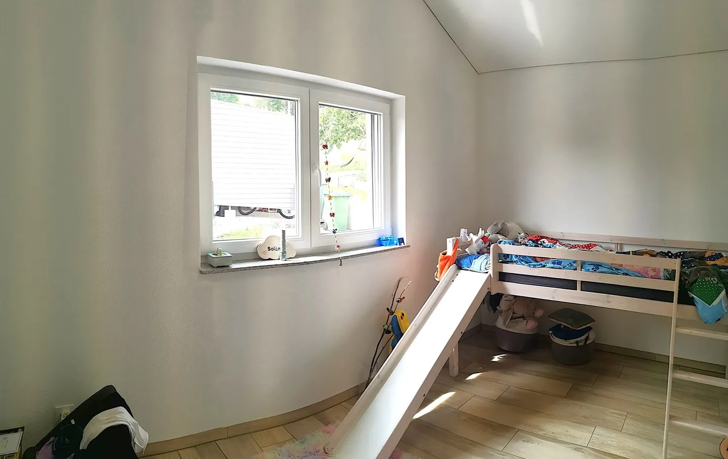 Belle villa moderne de 2017 avec pergola, jardin, garage, en bordure d'une zone verte - Photo 31 sur 35