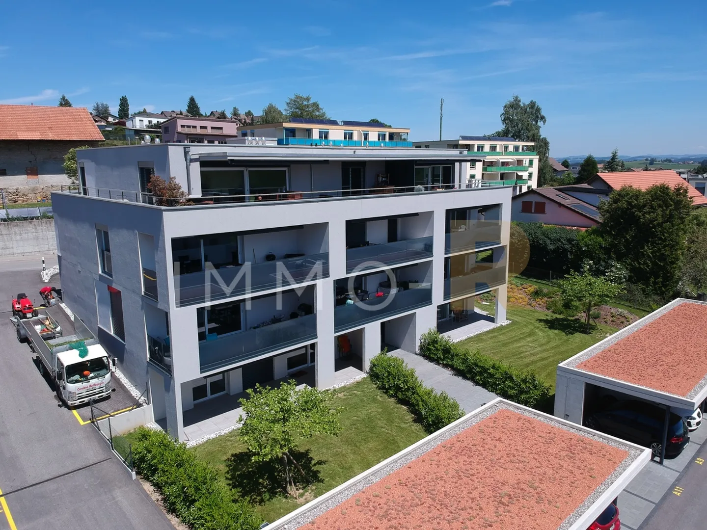 Spacious and bright apartment, just steps from the train station - Photo 1 of 7