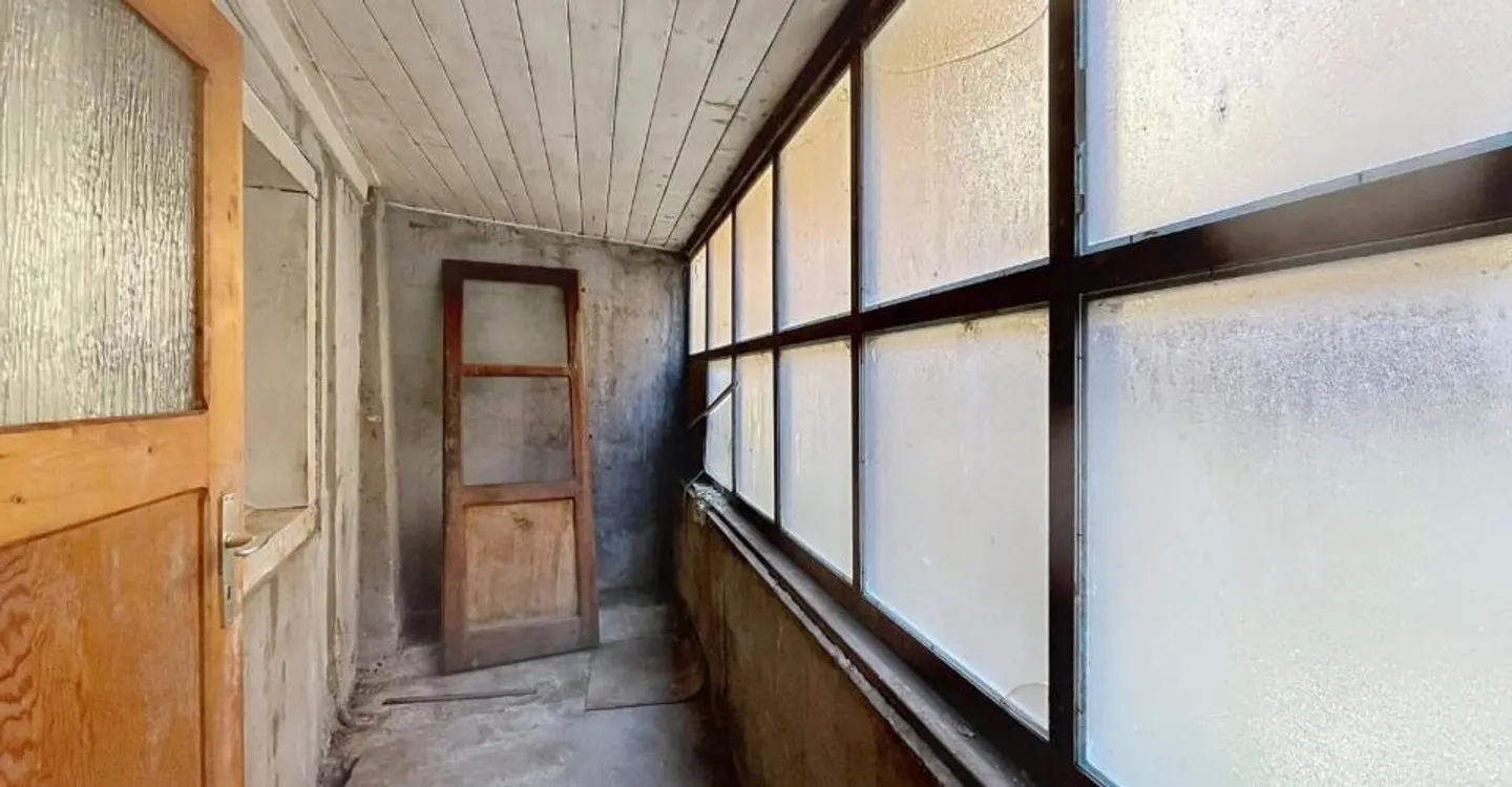 Wohnung mit Renovierungspotential und Blick auf die Berge - Foto 11 von 11