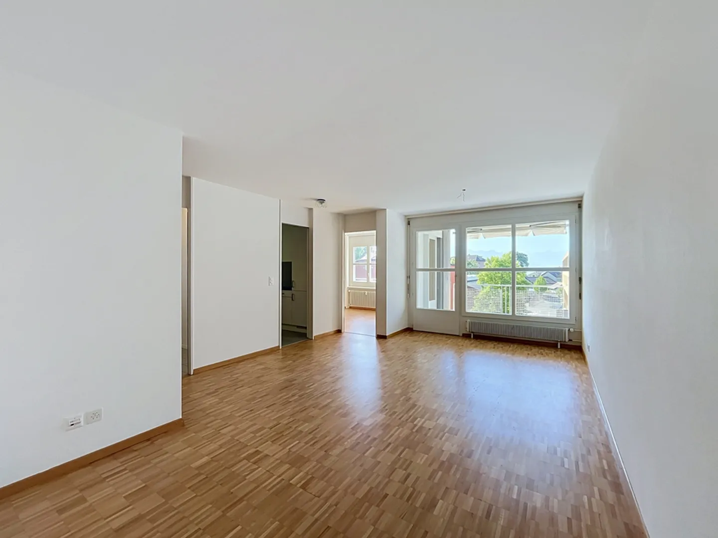 4-room apartment - Photo 1 of 12