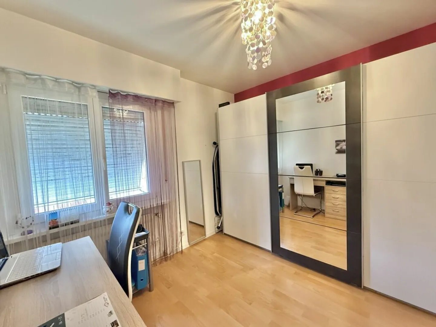 4,5-Zimmer-Wohnung in Noës mit Garage und Parkplatz - Foto 13 von 17