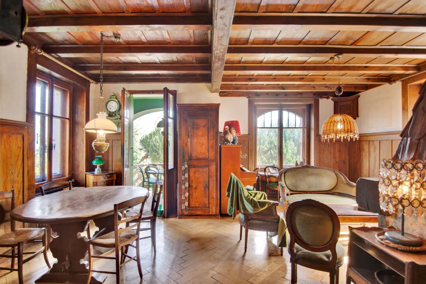 Montmollin, proprietà affascinante con vista sul lago e annessi - Foto 2 di 20