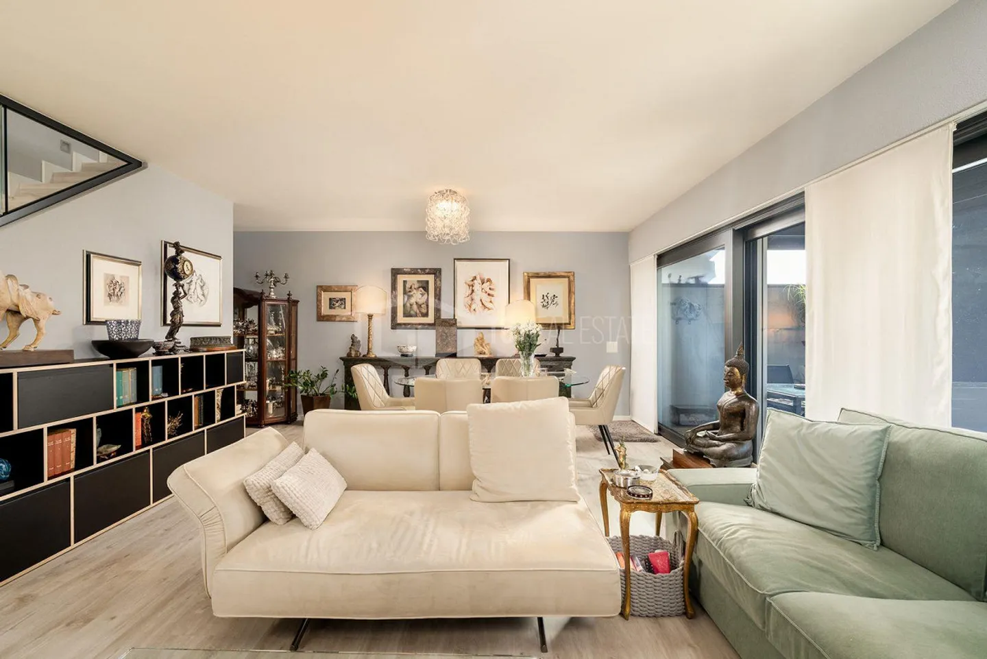 5-ROOM HOUSE WITH GARDEN. - Photo 1 of 17
