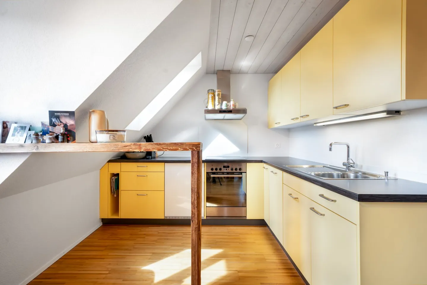 Proprietà di rendimento attraente nel centro del villaggio - Foto 20 di 25