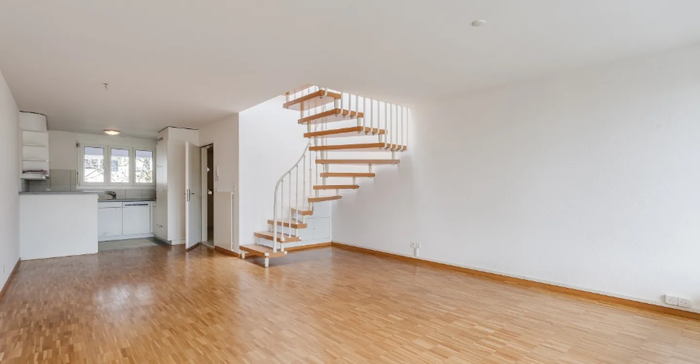 Bright maisonette apartment for rent - Photo 1 of 7
