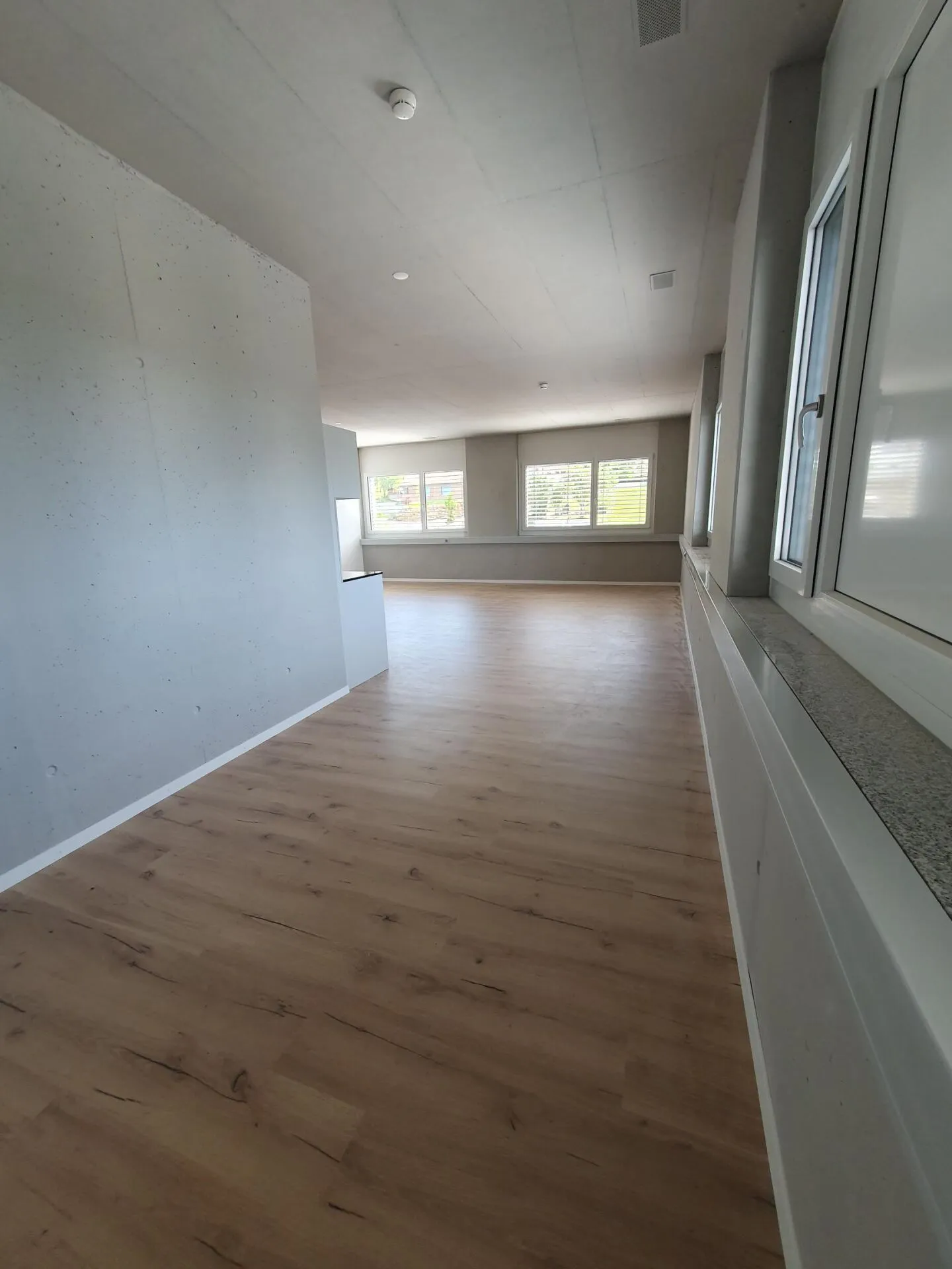 57m² Office / Commercial / Practice / Fitness or Therapy Space - Photo 2 of 8