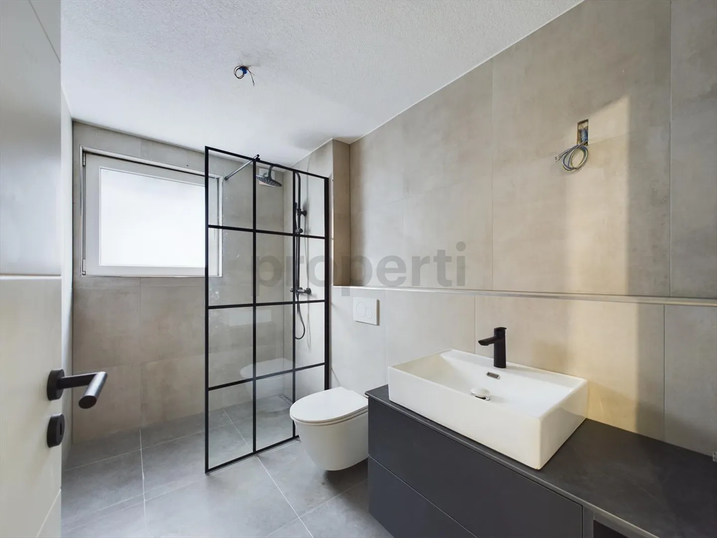 Appartement en rez-de-chaussée fraîchement rénové cherche nouveau locataire - Photo 7 sur 10