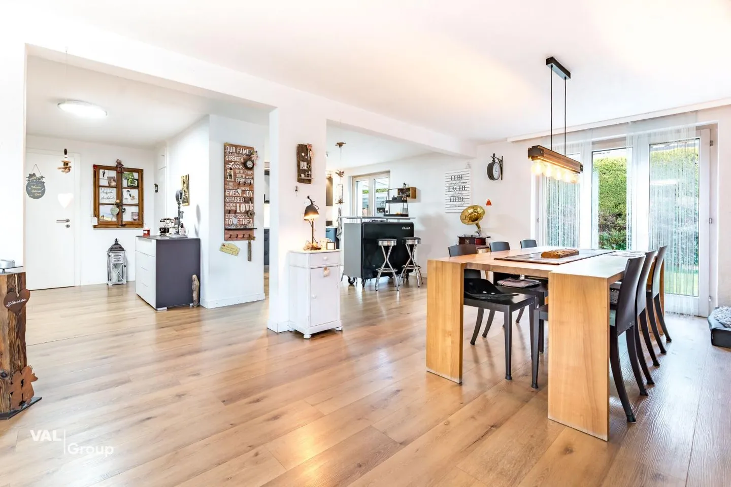 Spacious Single-Family Home with Private Garden and Plenty of Peace - Photo 7 of 13