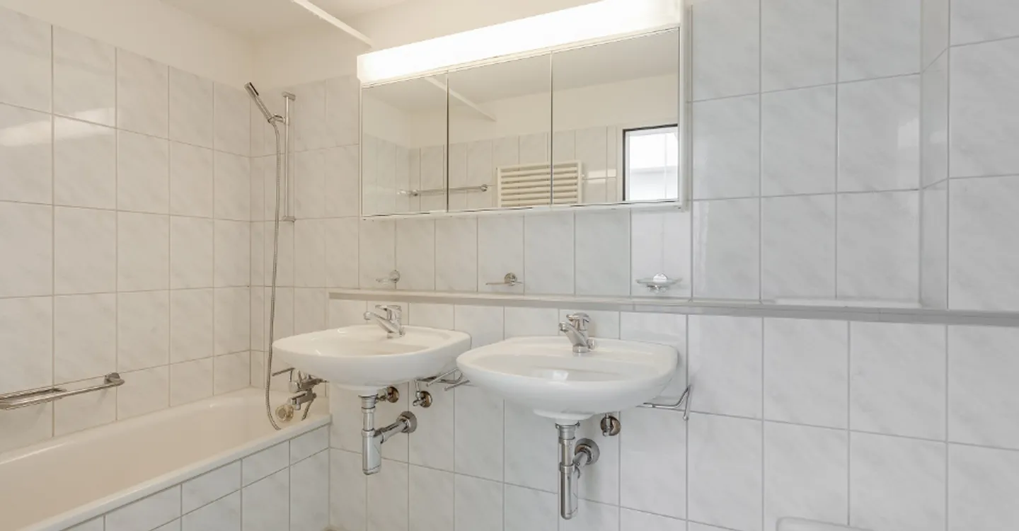 Bright maisonette apartment for rent - Photo 4 of 7
