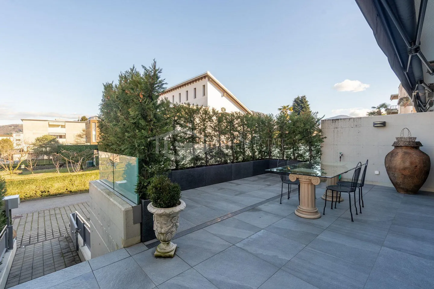 5-ROOM HOUSE WITH GARDEN. - Photo 14 of 17