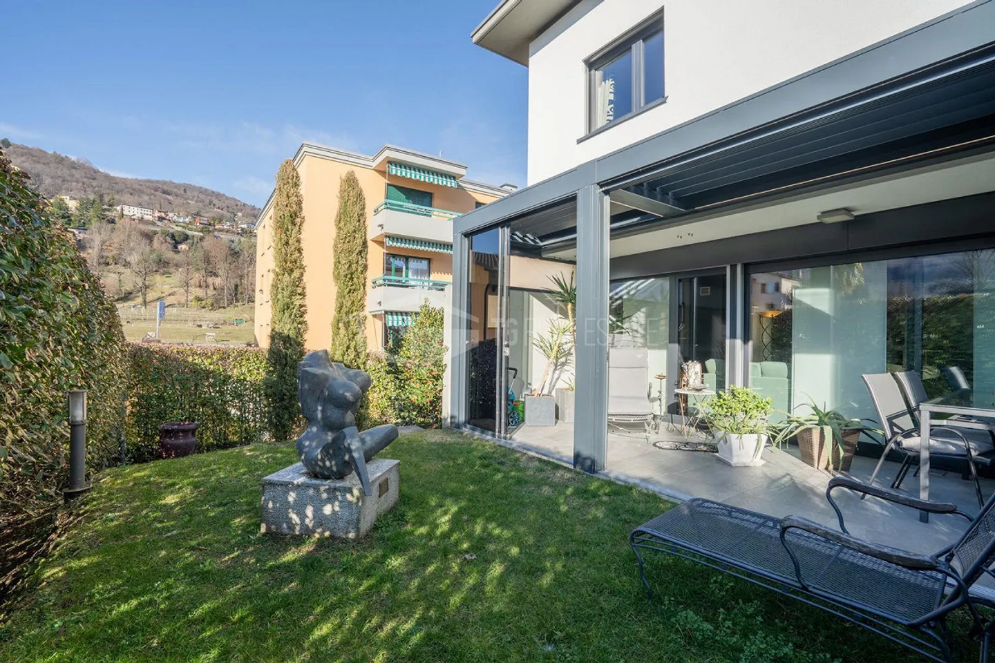 5-ROOM HOUSE WITH GARDEN. - Photo 16 of 17