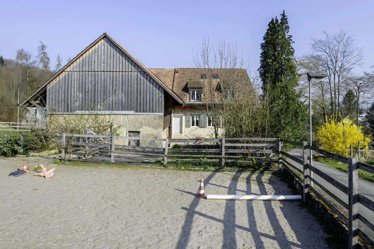 Fattoria con fienile e stalla - Foto 11 di 12