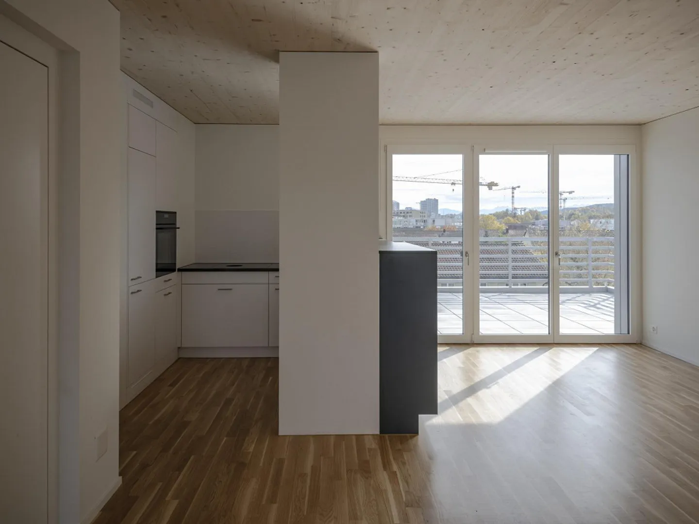 Appartement en attique 3,5 pièces - Première occupation avec bonus de déménagement de CHF 2'000.- - Photo 1 sur 10