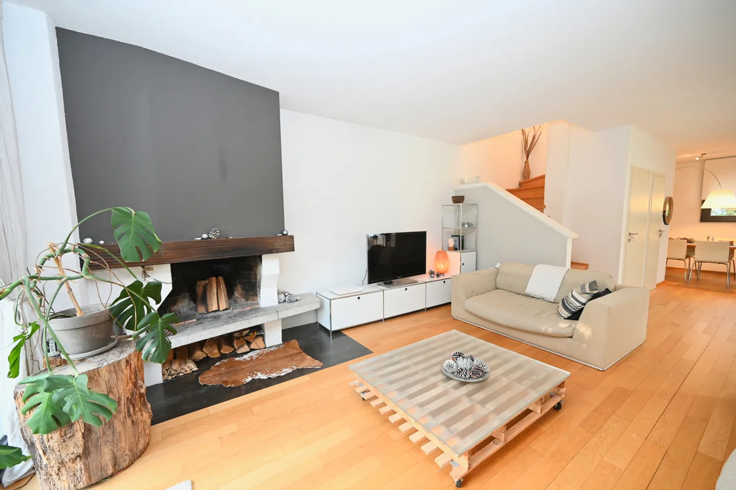 Charmantes Reihenhaus mit bezauberndem Blick auf den See und die Berge - Foto 7 von 21