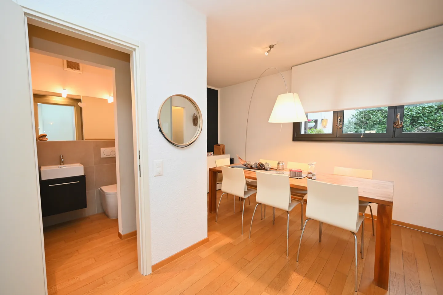 Charmantes Reihenhaus mit bezauberndem Blick auf den See und die Berge - Foto 9 von 21