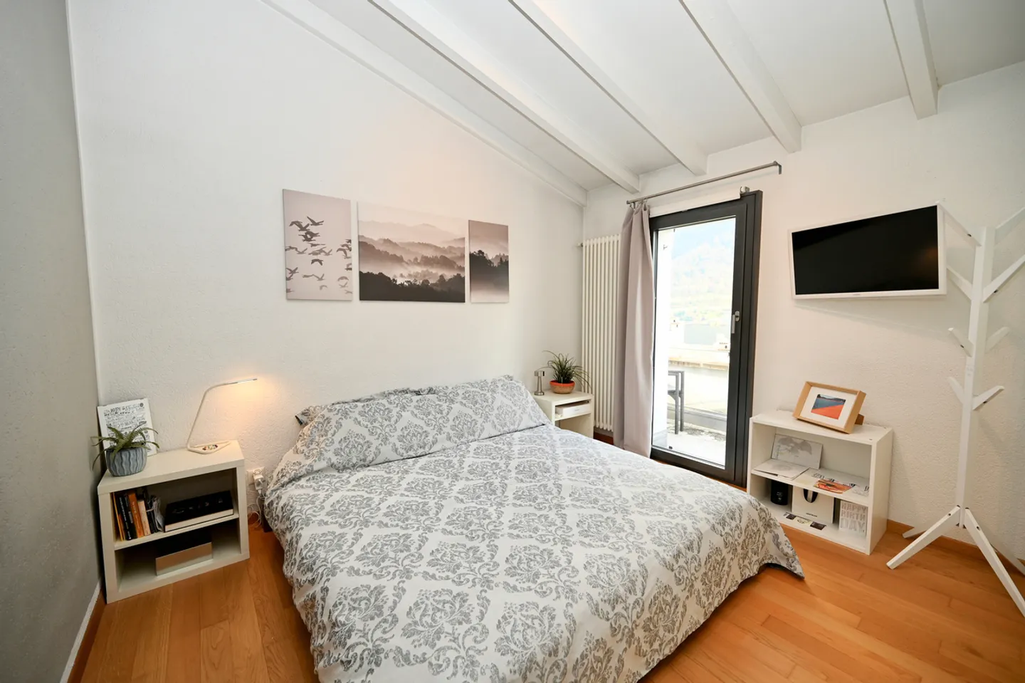 Charmantes Reihenhaus mit bezauberndem Blick auf den See und die Berge - Foto 11 von 21