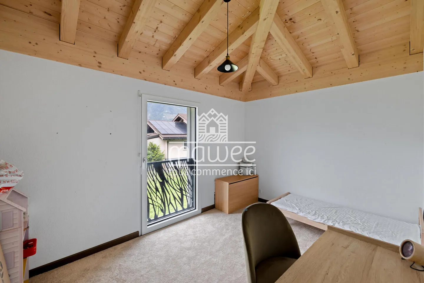 Magnificent modern detached villa in Charrat - Photo 8 of 11