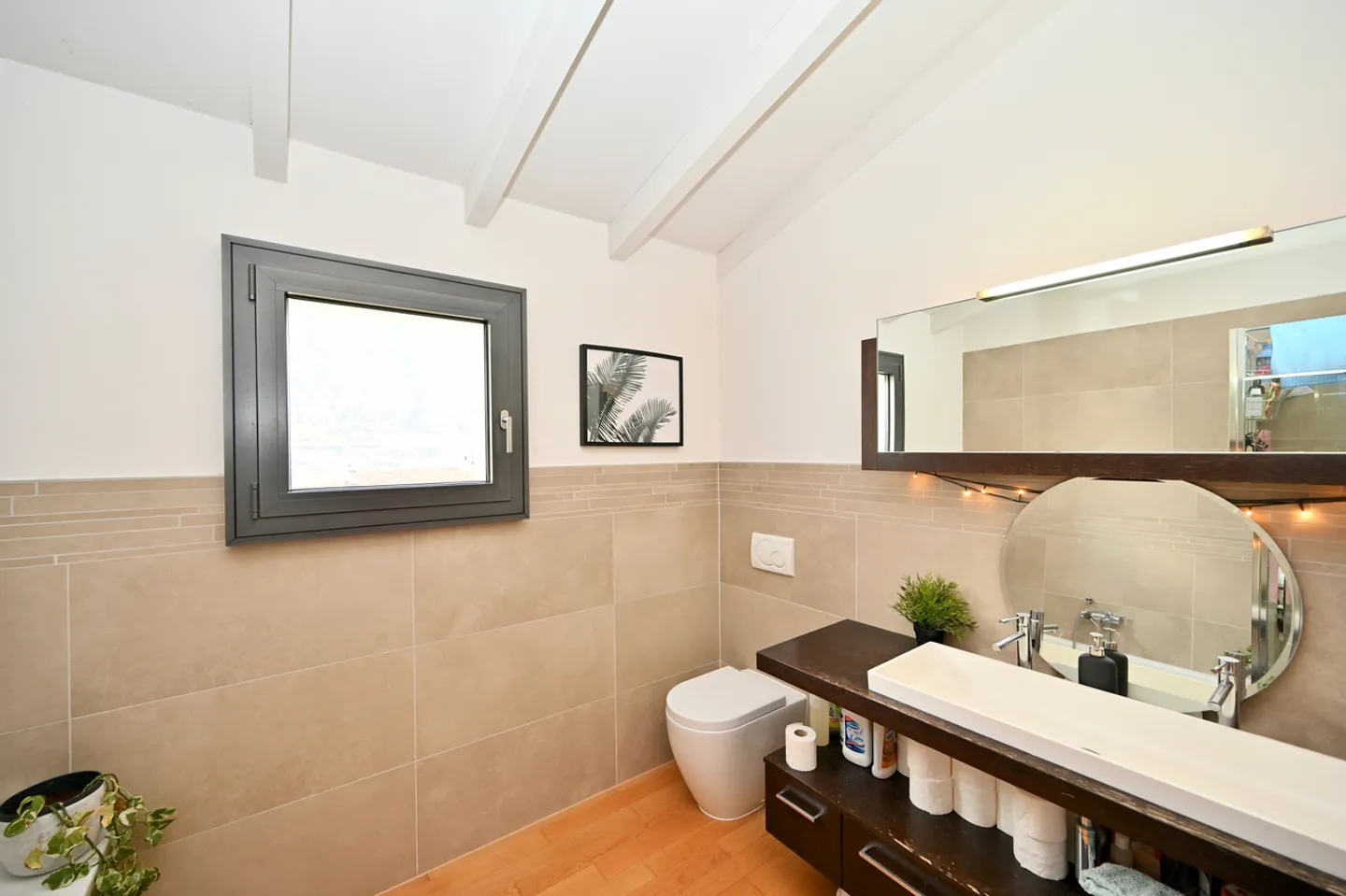 Charmantes Reihenhaus mit bezauberndem Blick auf den See und die Berge - Foto 17 von 21