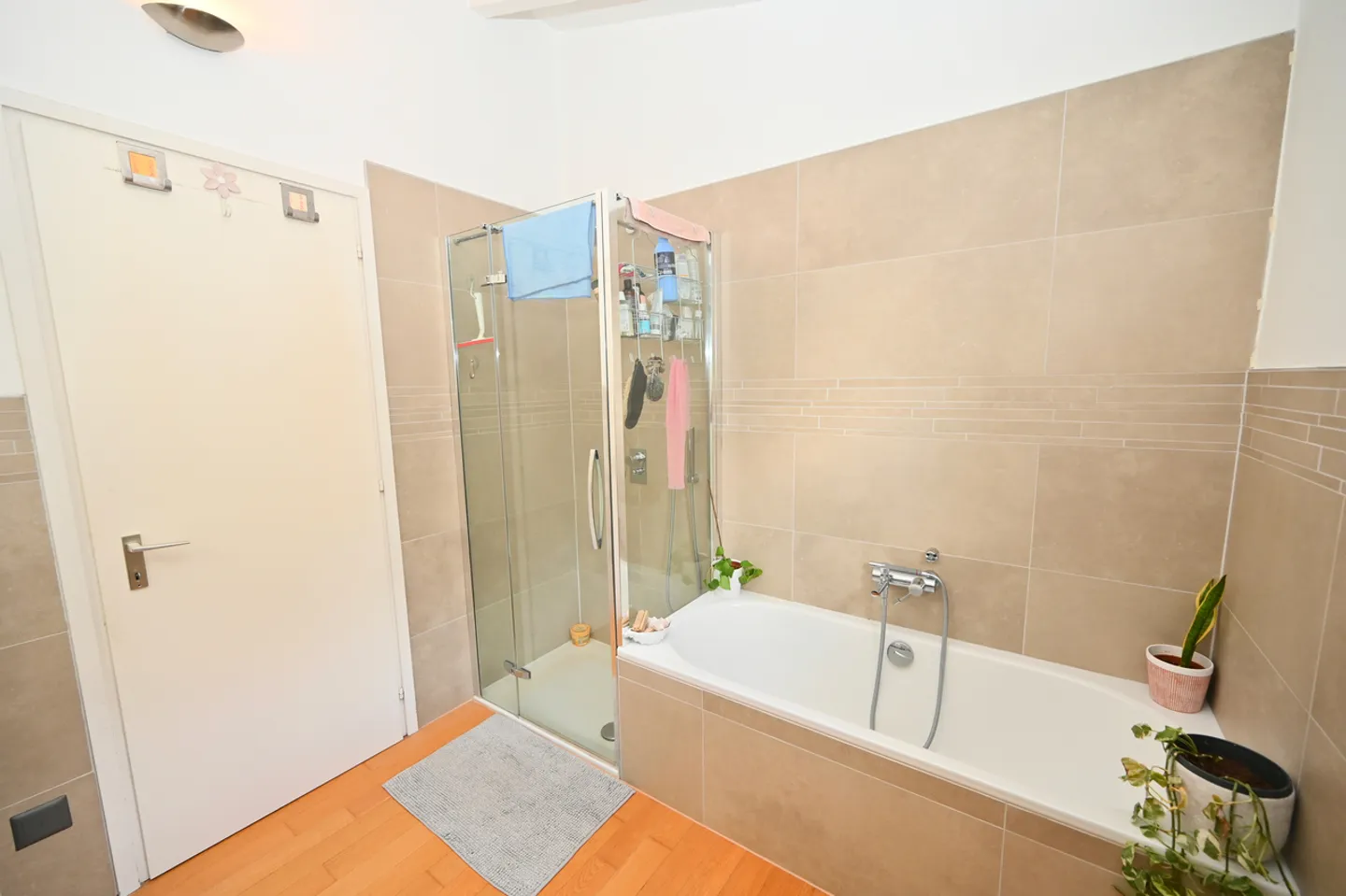 Charmantes Reihenhaus mit bezauberndem Blick auf den See und die Berge - Foto 19 von 21