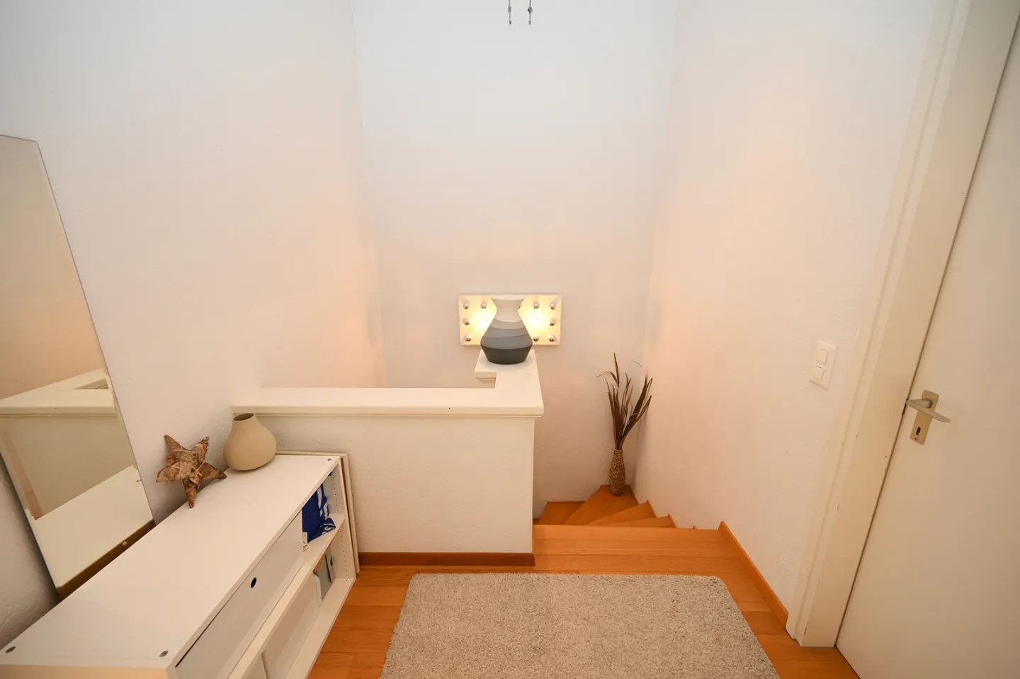 Charmantes Reihenhaus mit bezauberndem Blick auf den See und die Berge - Foto 20 von 21