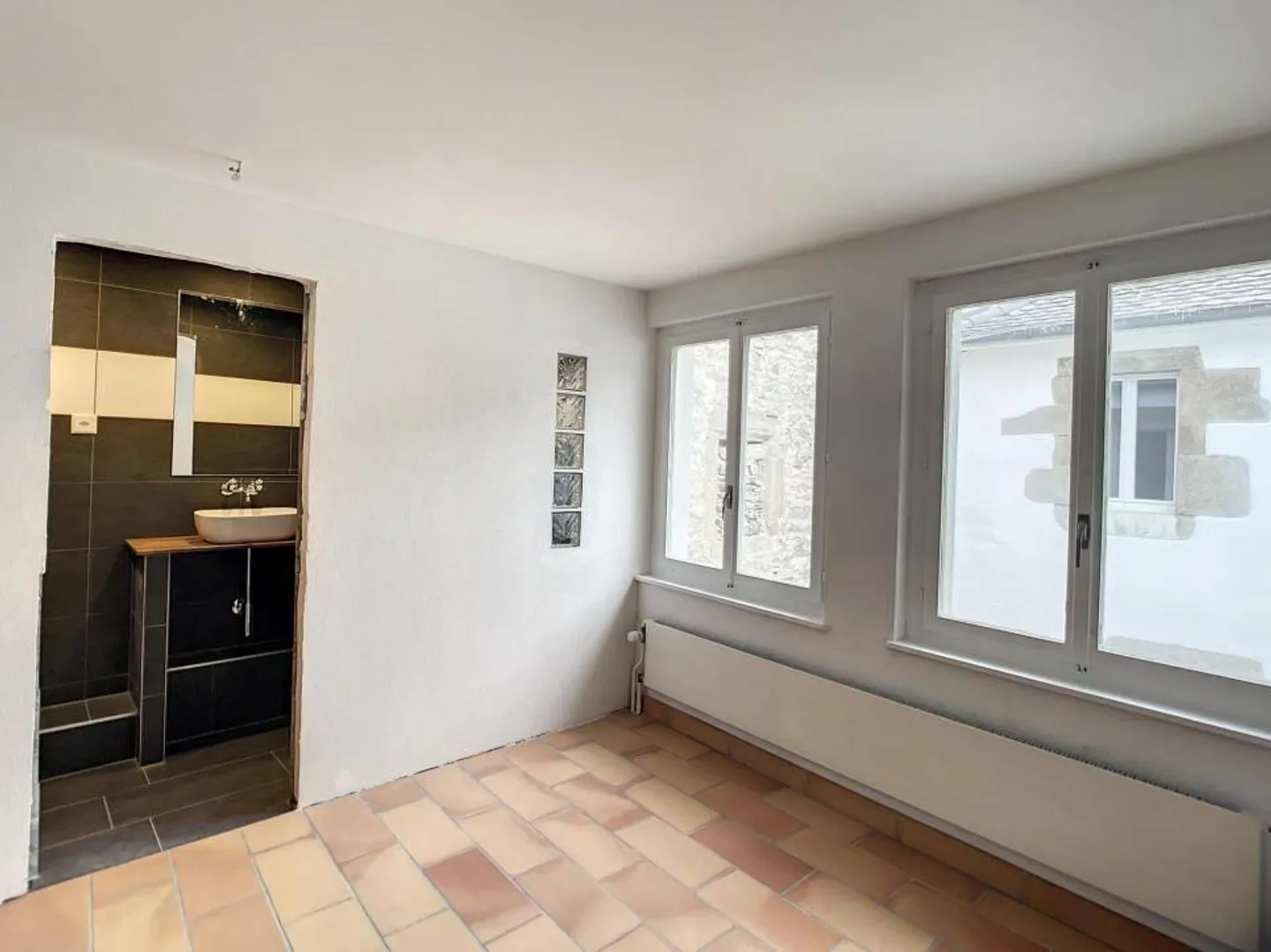 Mixed-use building in the heart of Nyon - Photo 5 of 10