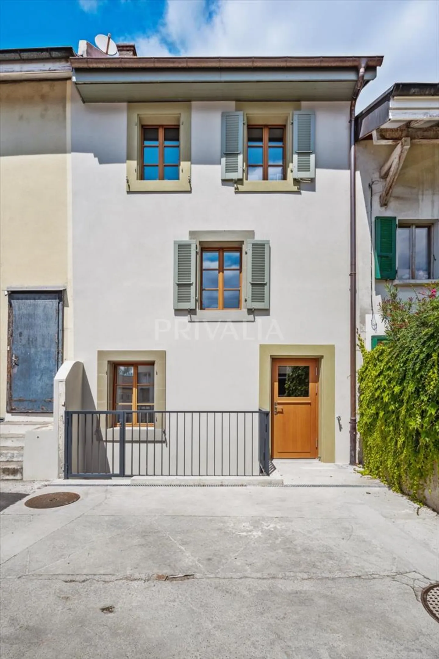 Exclusive - Rental Property in the Heart of Chêne-Bourg - Photo 1 of 7