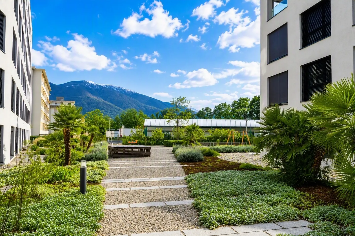 Residenza Laville: spazi luminosi e posizione strategica - Foto 10 di 10