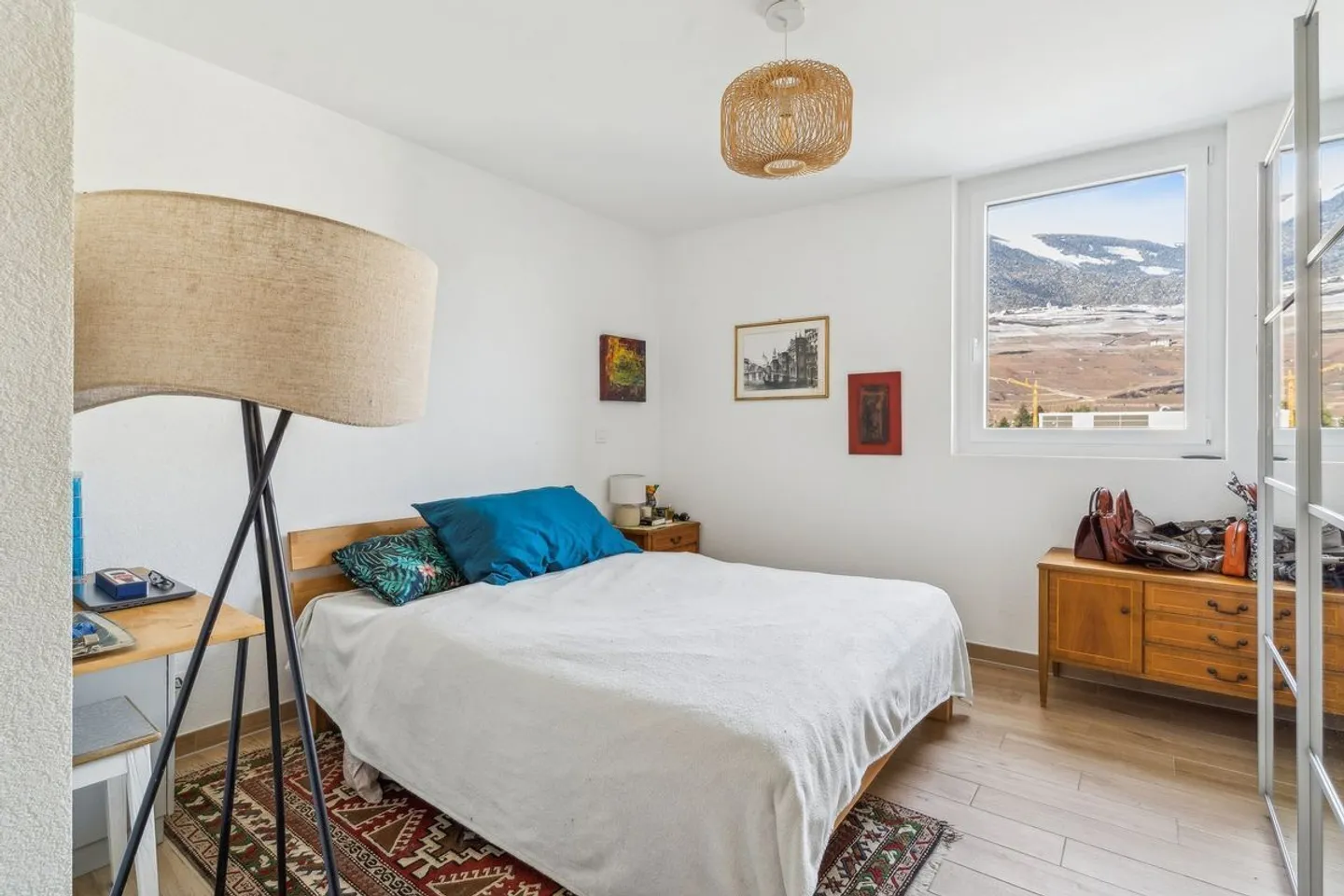 Confort et design au coeur de Conthey : appartement 3,5 pièces - place intérieur comprise - électrique ok. - Photo 6 sur 10