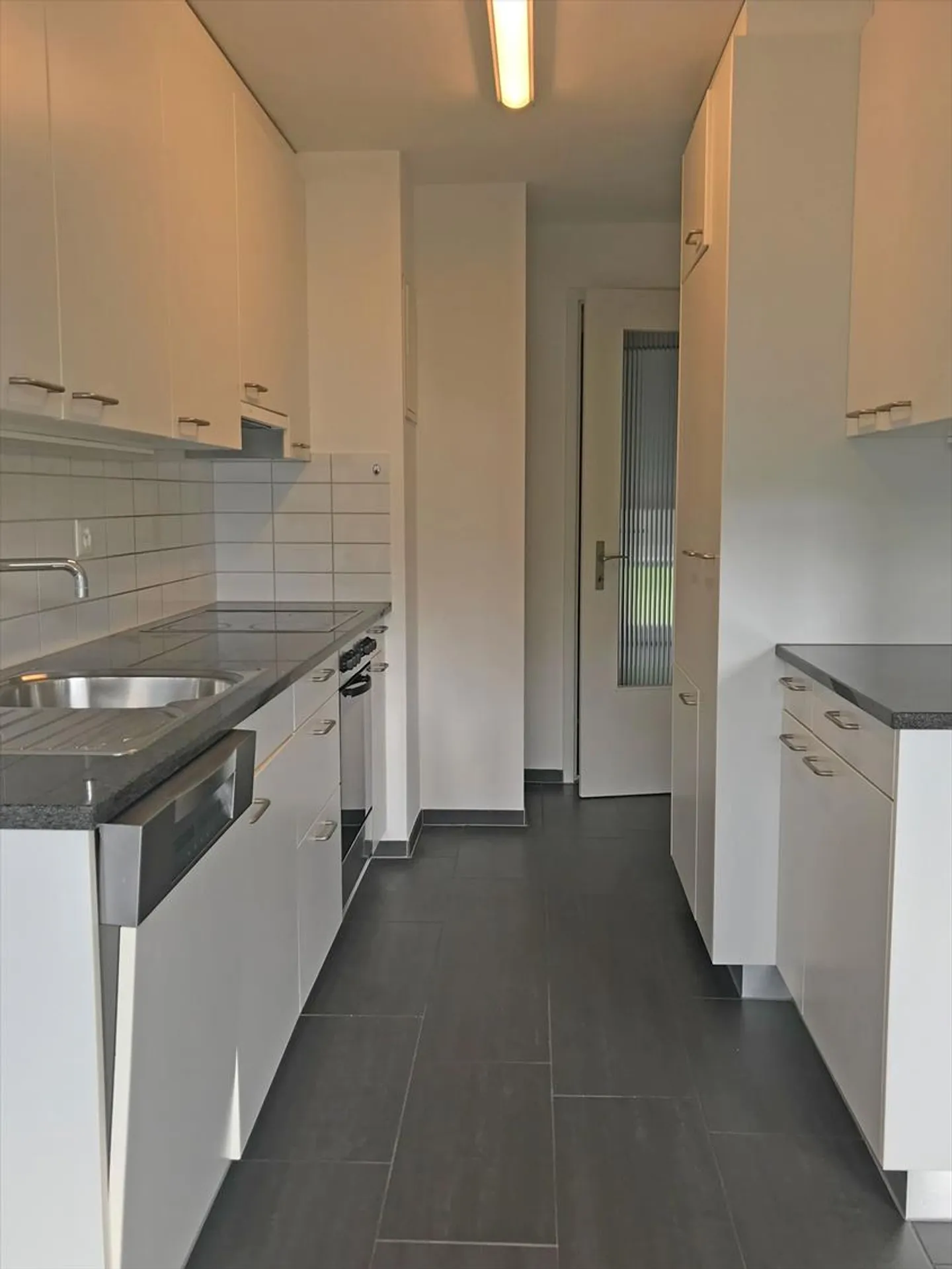 Beautiful and well-maintained property in Dietikon - Photo 3 of 6