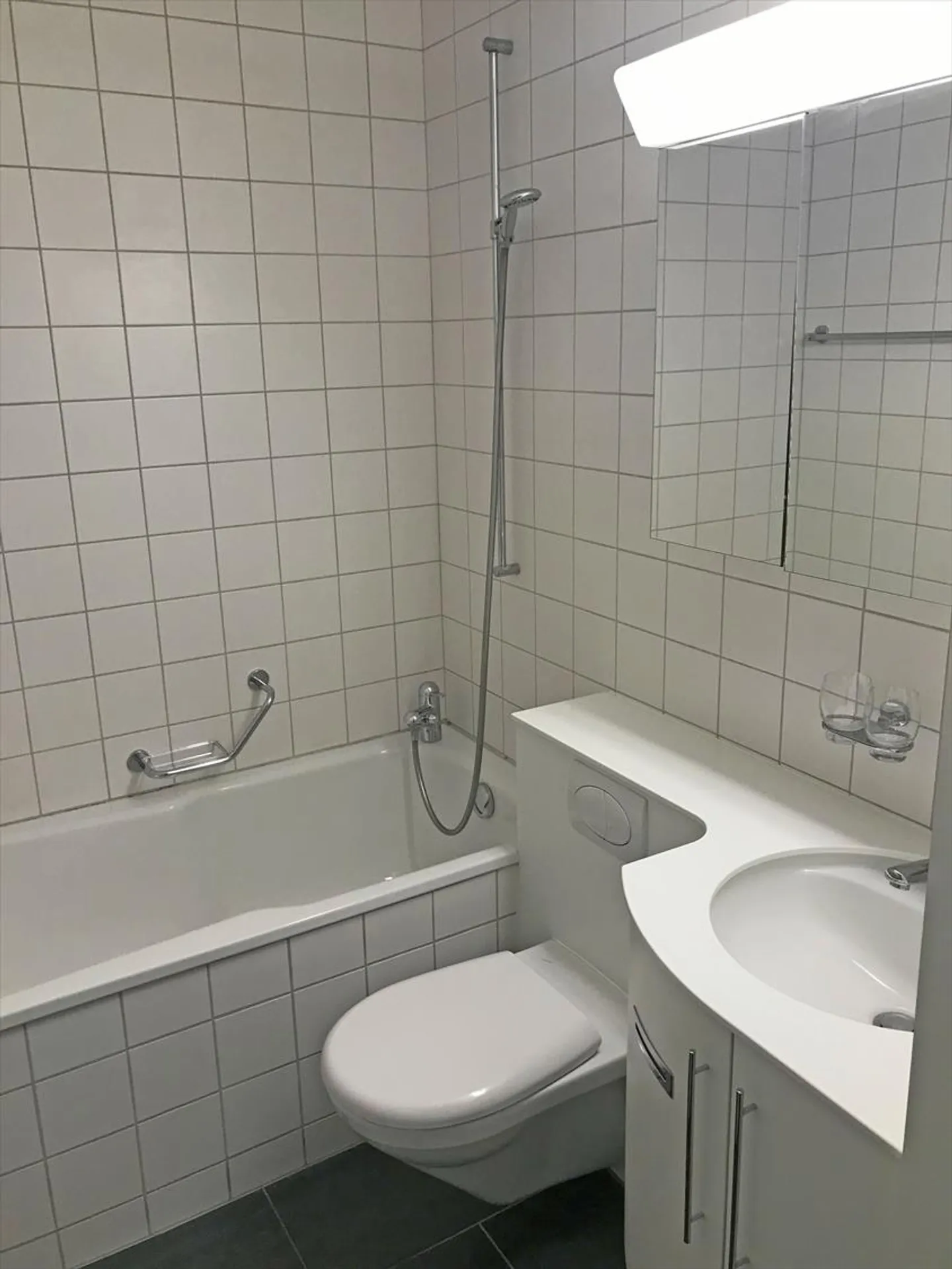 Beautiful and well-maintained property in Dietikon - Photo 5 of 6