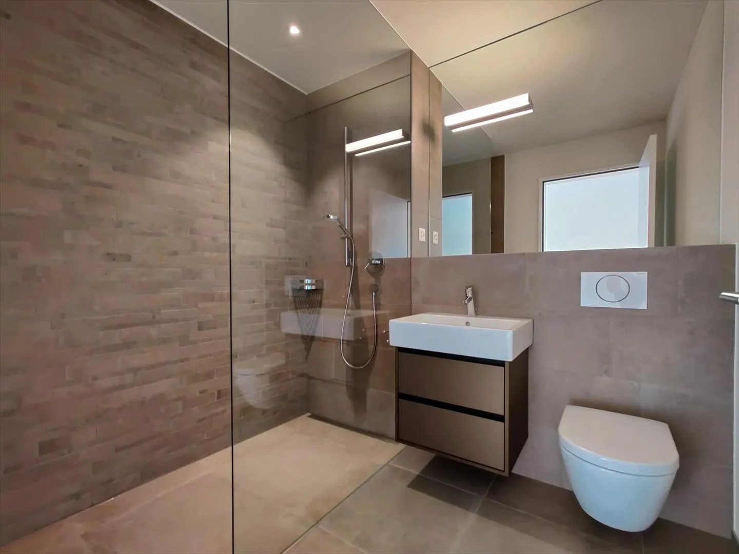 Renting without deposit - Where dreams come true. - Photo 5 of 9