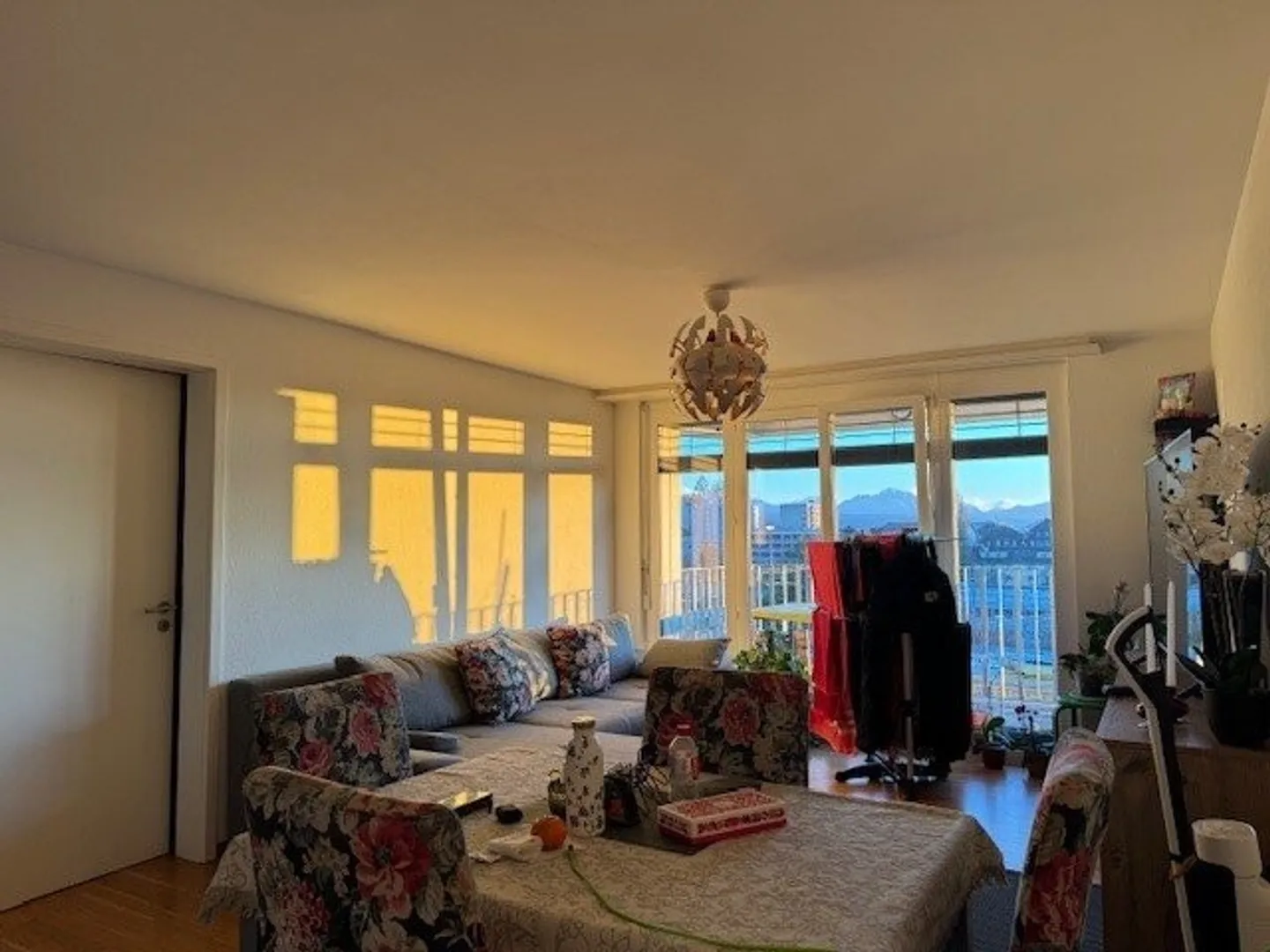 Bell'appartamento di 4,5 stanze - Foto 2 di 7