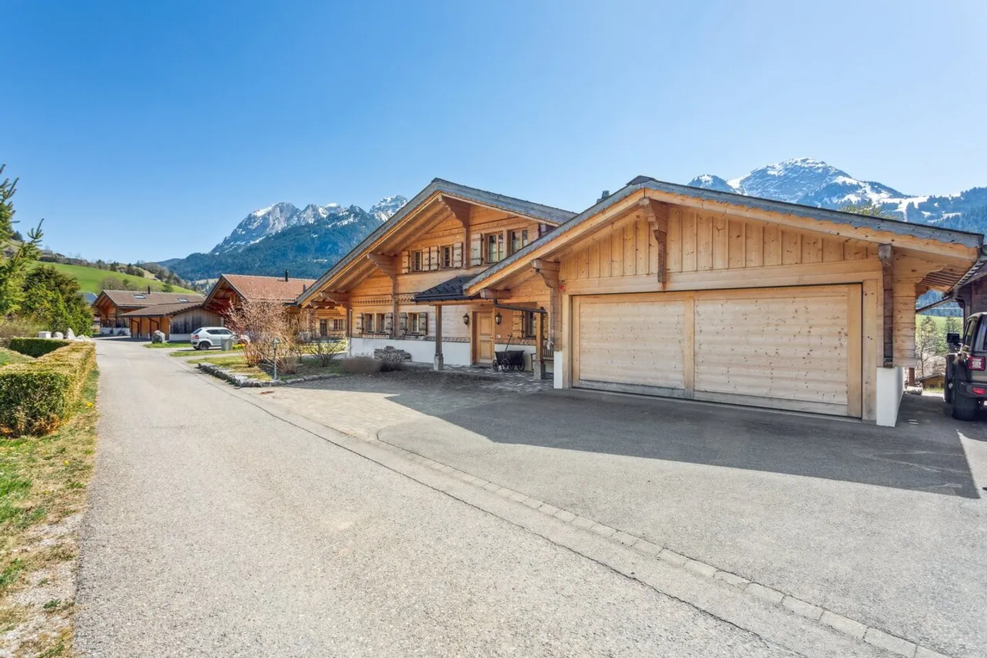 Chalet residenziale prestigioso a Château d'Oex - Foto 1 di 13
