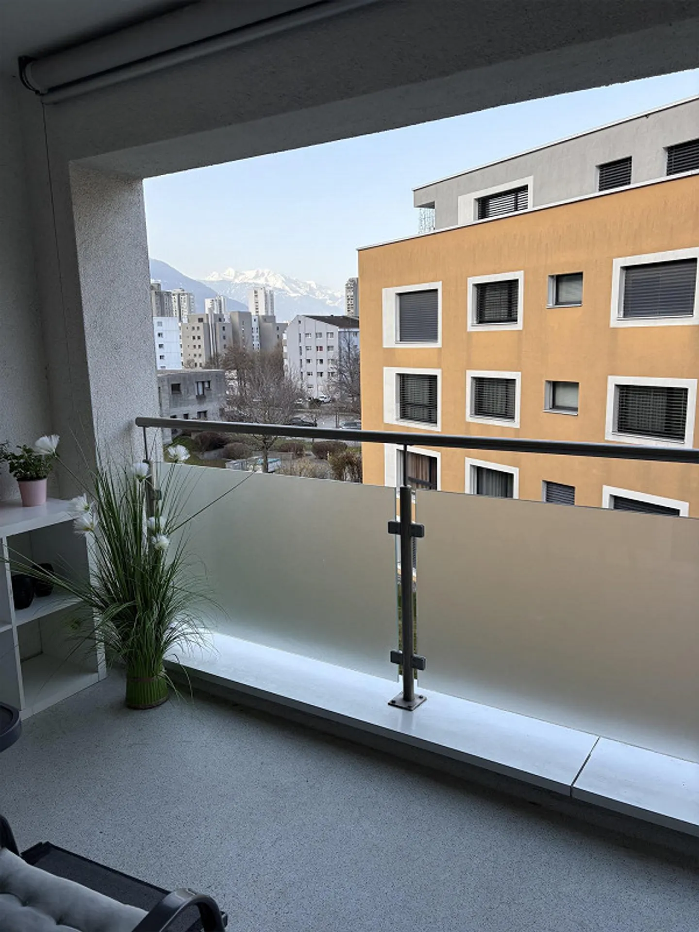 Apartment - Photo 4 of 7