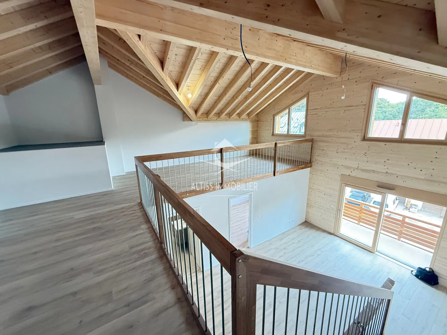 Neues 3,5-Zimmer-Penthouse, schöne Mezzanine. - Foto 9 von 12