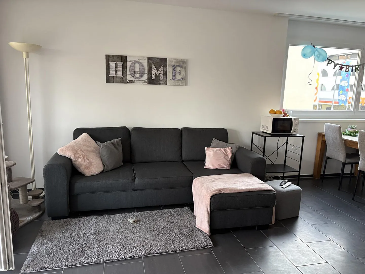 Apartment - Photo 3 of 7