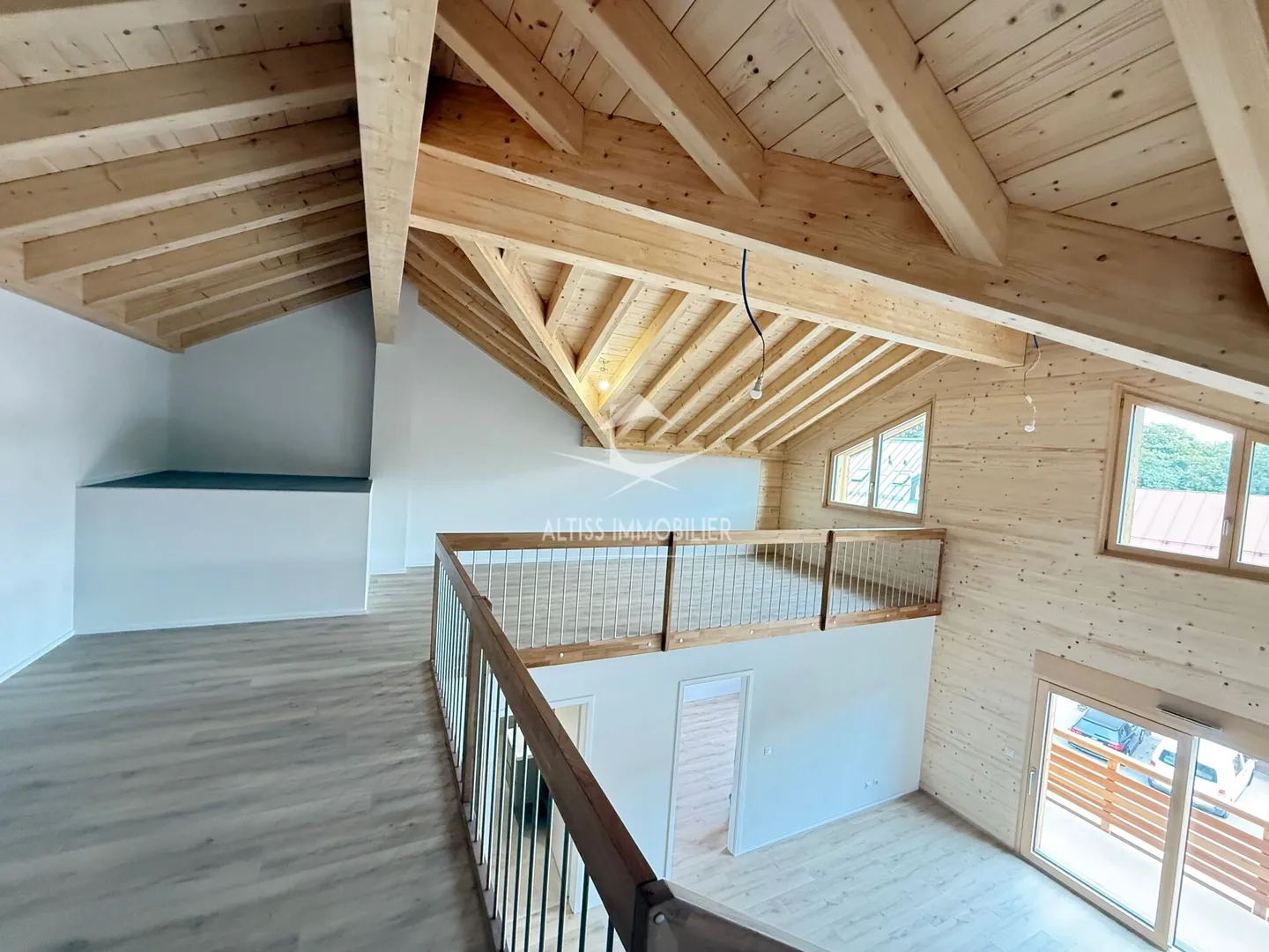 Neues 3,5-Zimmer-Penthouse, schöne Mezzanine. - Foto 10 von 12