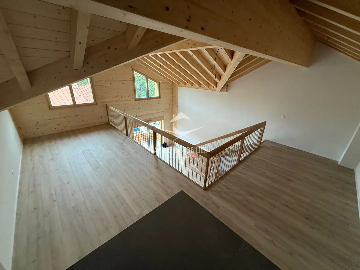 Neues 3,5-Zimmer-Penthouse, schöne Mezzanine. - Foto 11 von 12