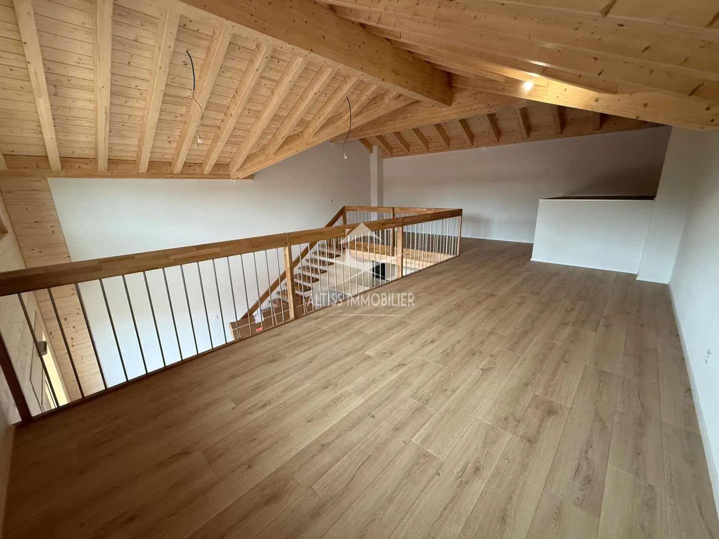 Neues 3,5-Zimmer-Penthouse, schöne Mezzanine. - Foto 12 von 12